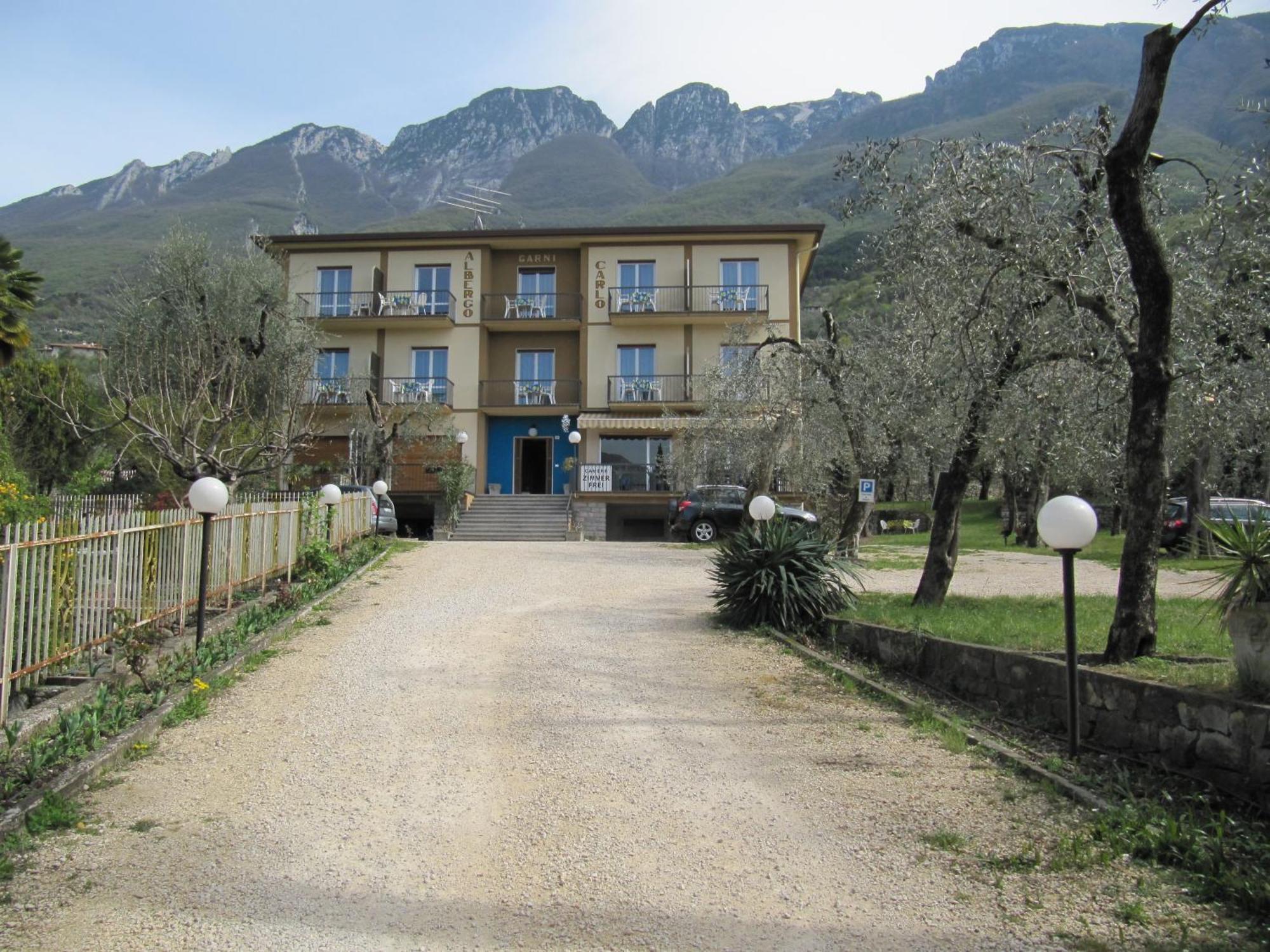 Hotel Carlo برنزوني سول جاردا المظهر الخارجي الصورة